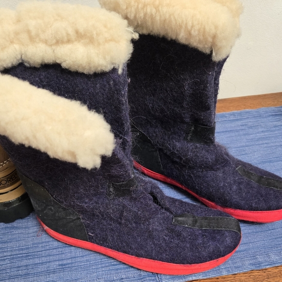 SOREL Women's "Caribou" Boots - Picture 11 of 12